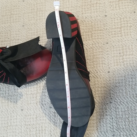 Maciejka Red Ankle Boot Shoes - Picture 15 of 16